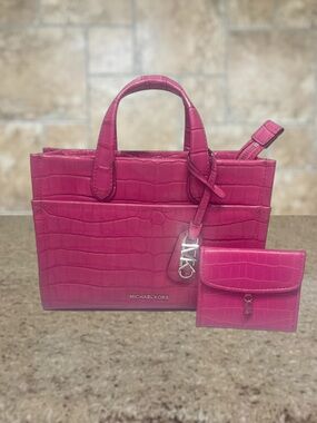 Michael Kors Gigi Medium  Croc-Embossed Satchel Messenger Bag Cerise Pink